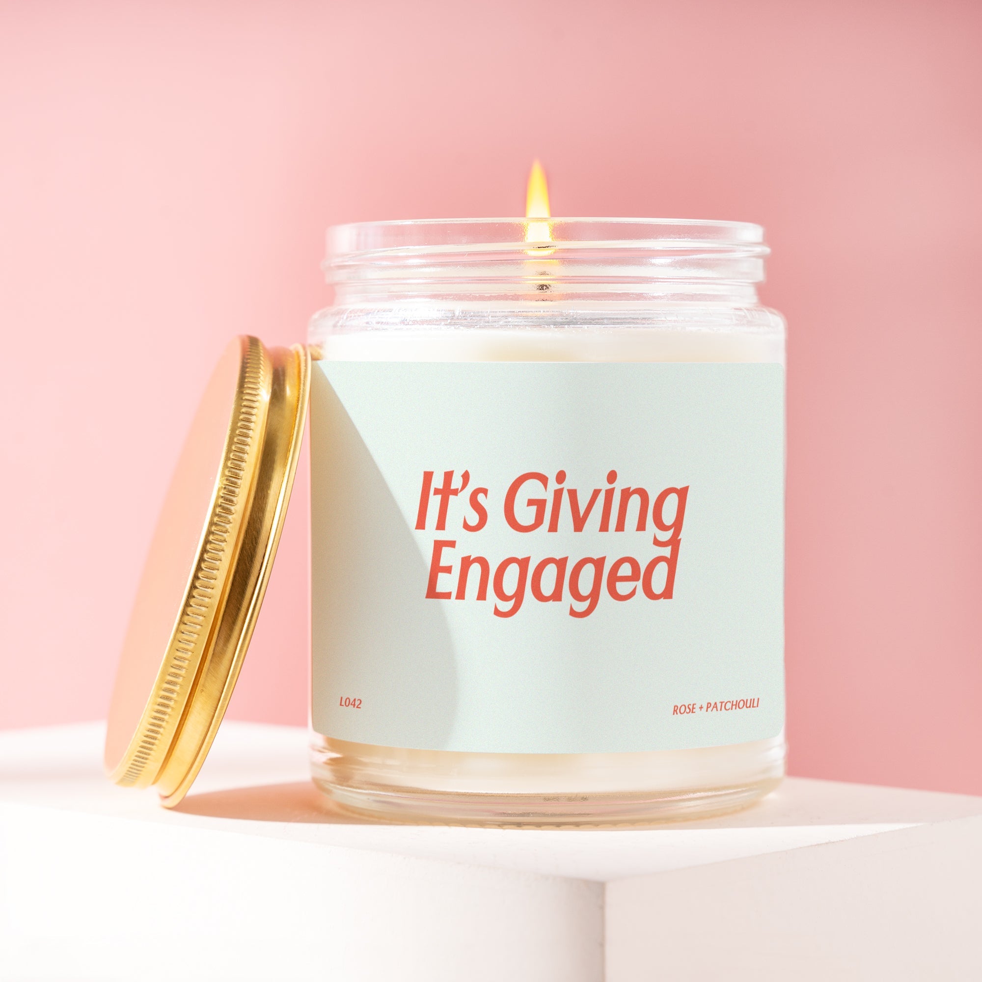 XN Engagement Gift Funny Candle It's Giving Engaged Gift for Bridal Shower Gift for Bride Proposal Gift Best Friend Gift Funny Gifts L042