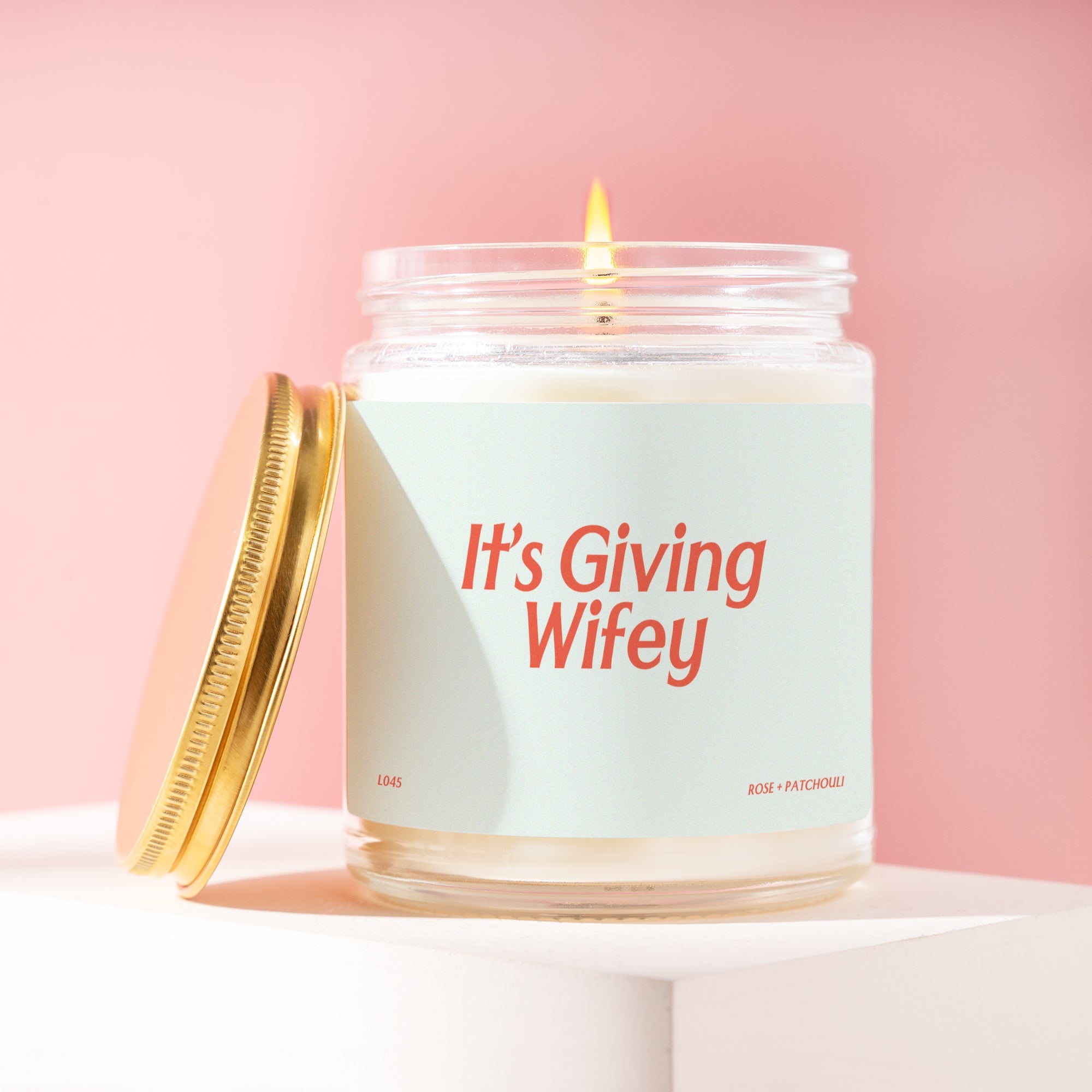 XN It's Giving Wifey Candle Newlywed Gifts Gift for New Wife Funny Wedding Gift for Bride New Wife Gift Bridal Shower Engagement Gift L045