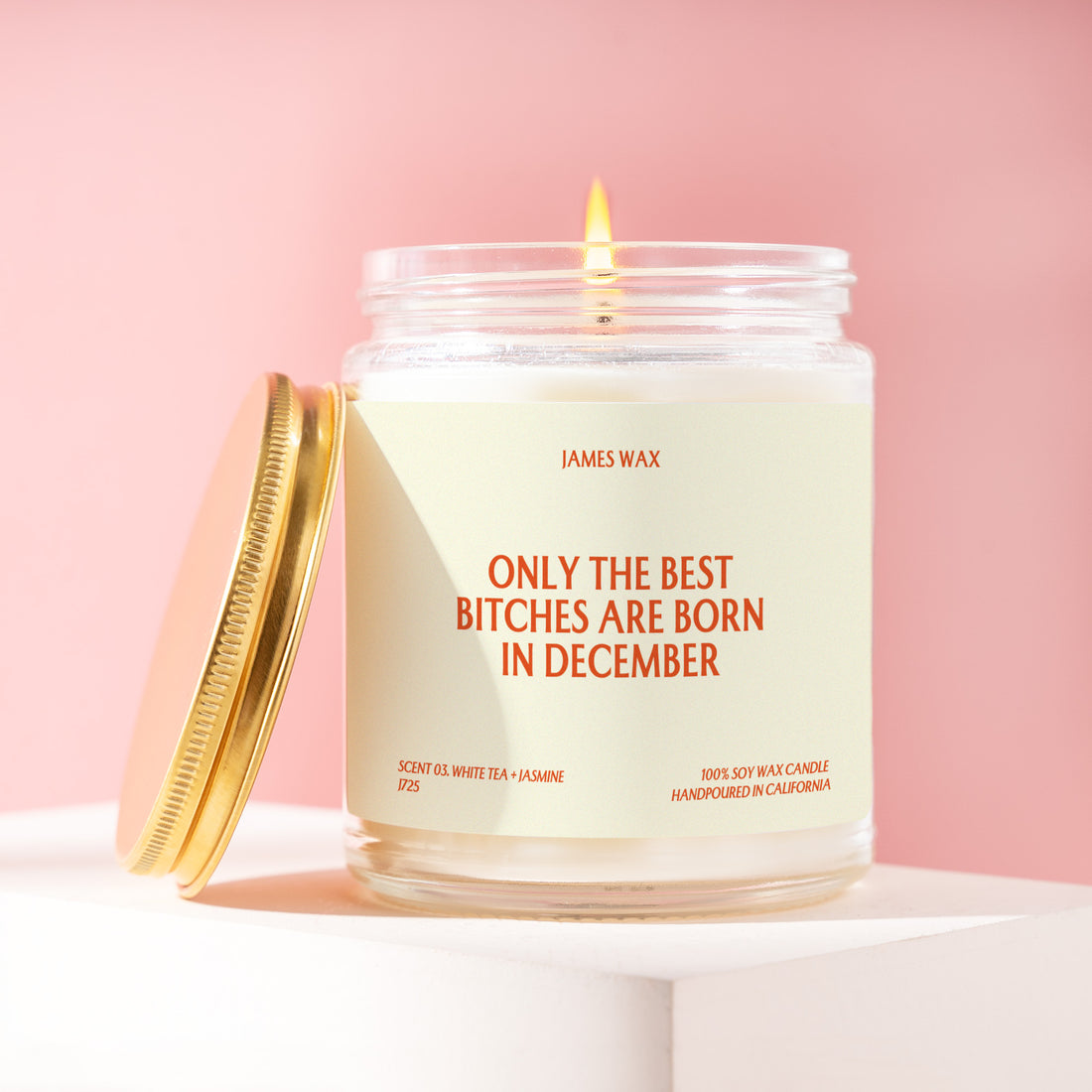 Funny December Birthday Candle Gift for Women, Born in December Gift for Friends, Sisters or Coworkers, 9oz Soy Wax Candle J725